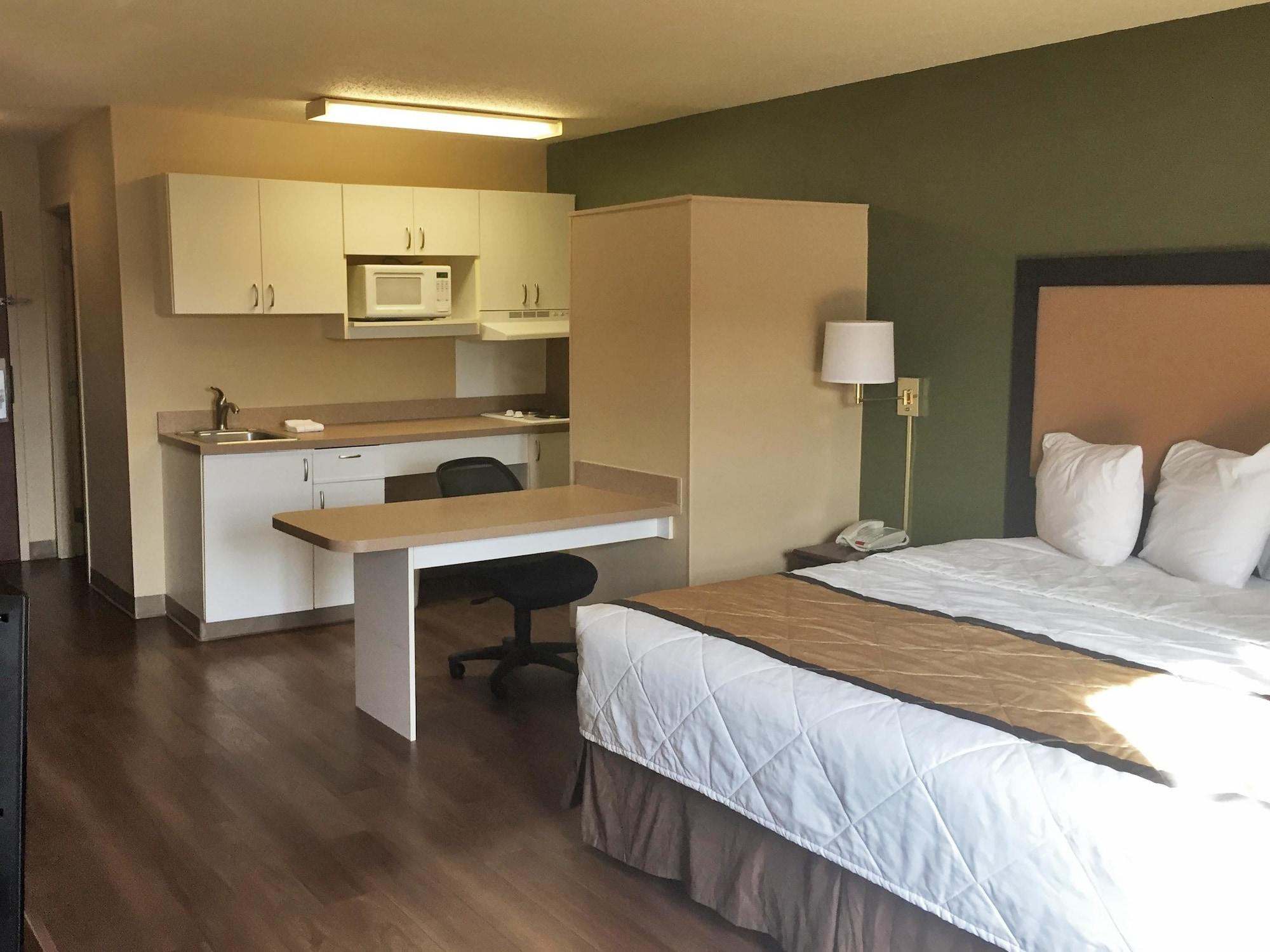 Extended Stay America Suites - Detroit - Madison Heights Exterior photo