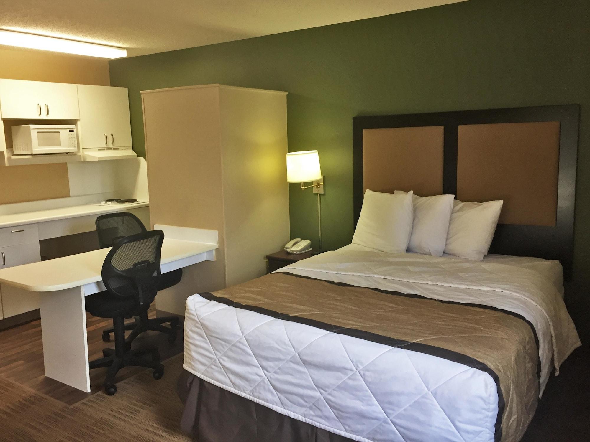 Extended Stay America Suites - Detroit - Madison Heights Exterior photo
