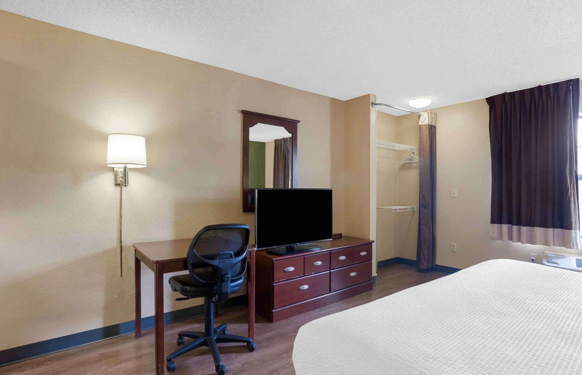 Extended Stay America Suites - Detroit - Madison Heights Exterior photo