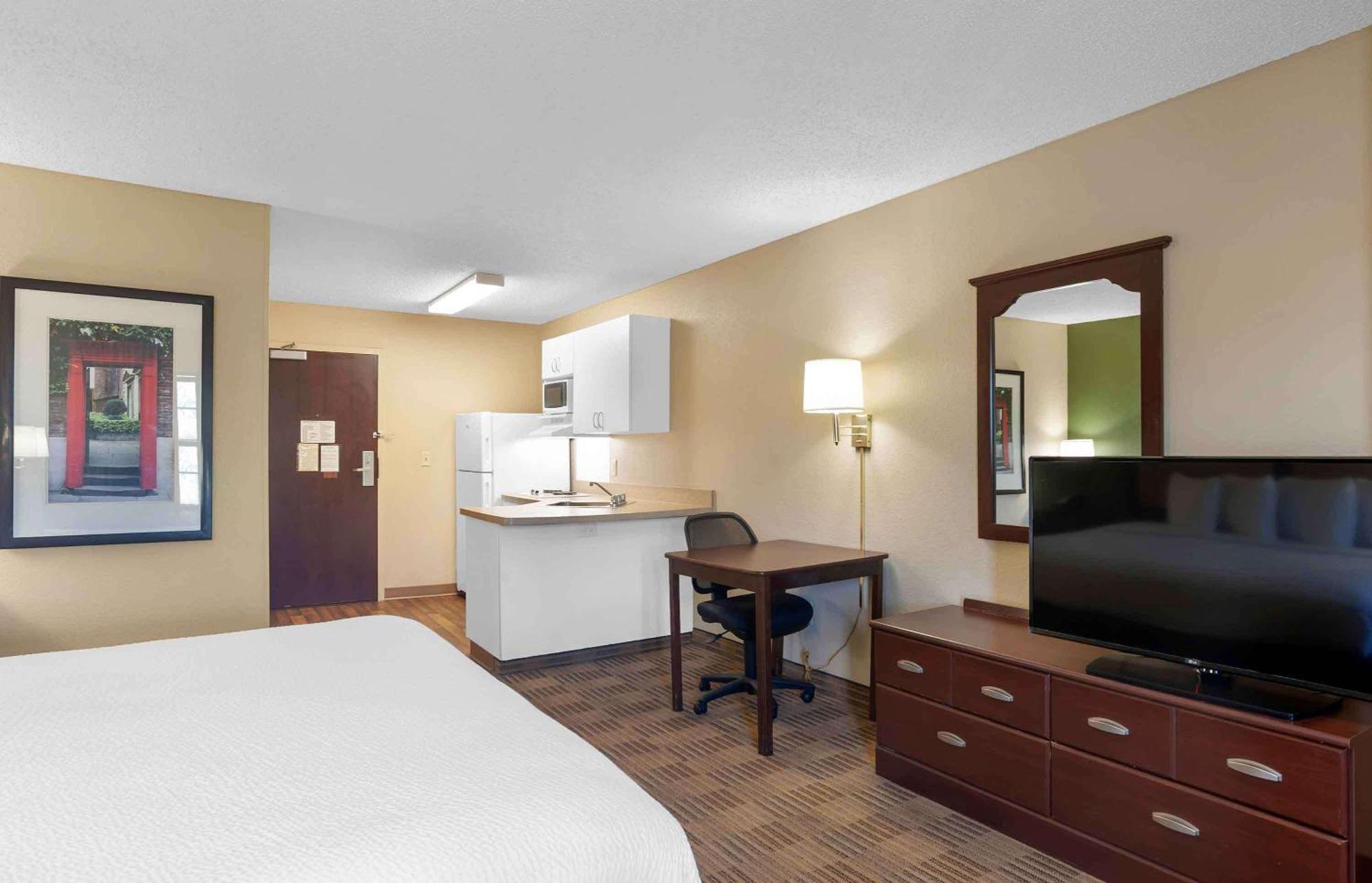 Extended Stay America Suites - Detroit - Madison Heights Exterior photo