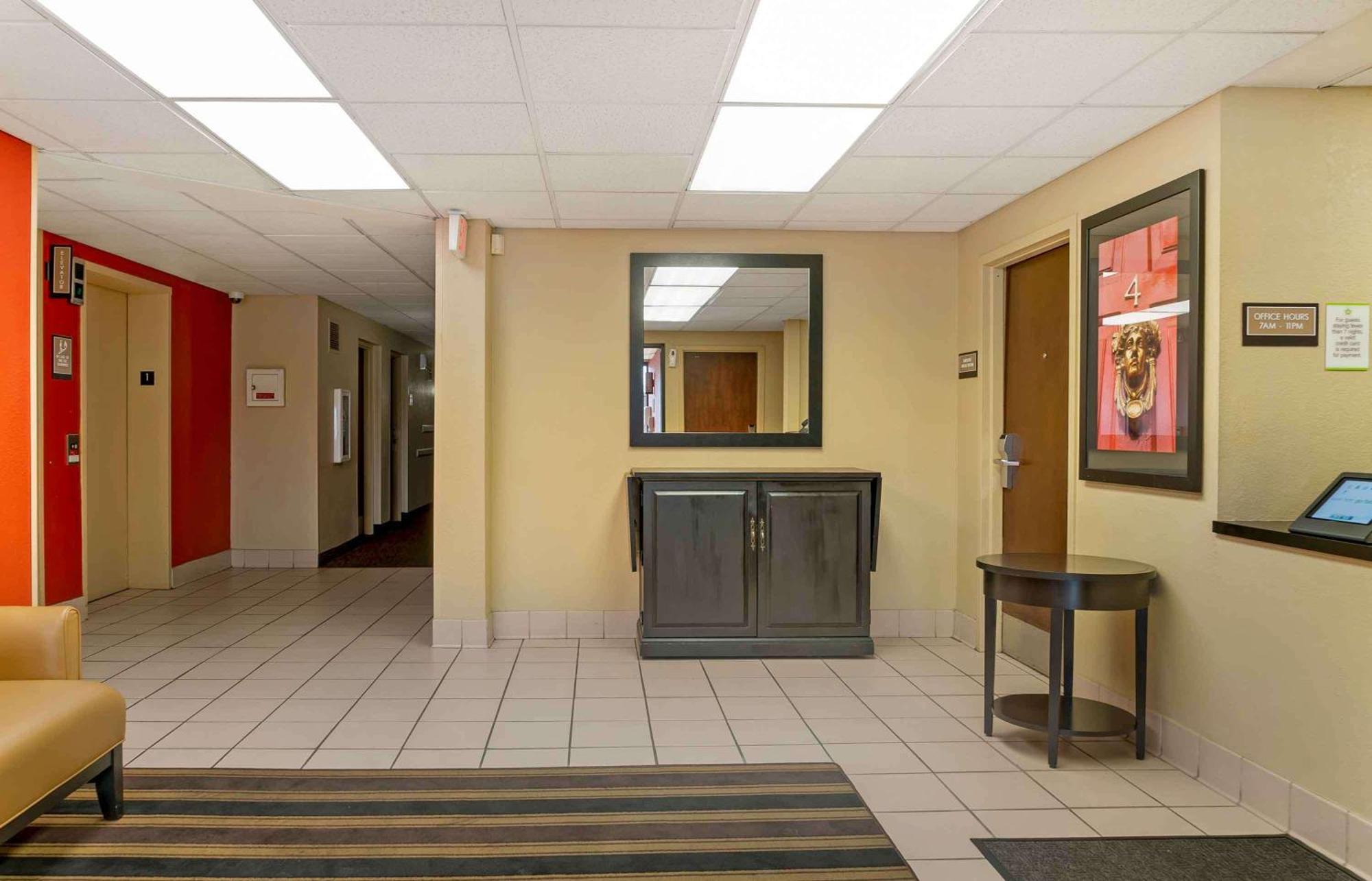 Extended Stay America Suites - Detroit - Madison Heights Exterior photo