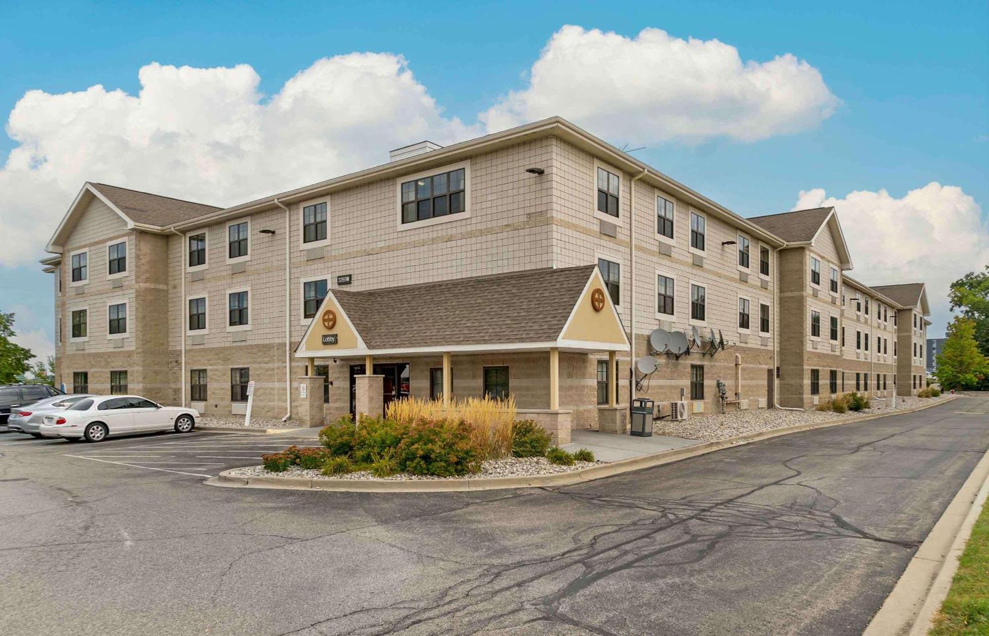 Extended Stay America Suites - Detroit - Madison Heights Exterior photo