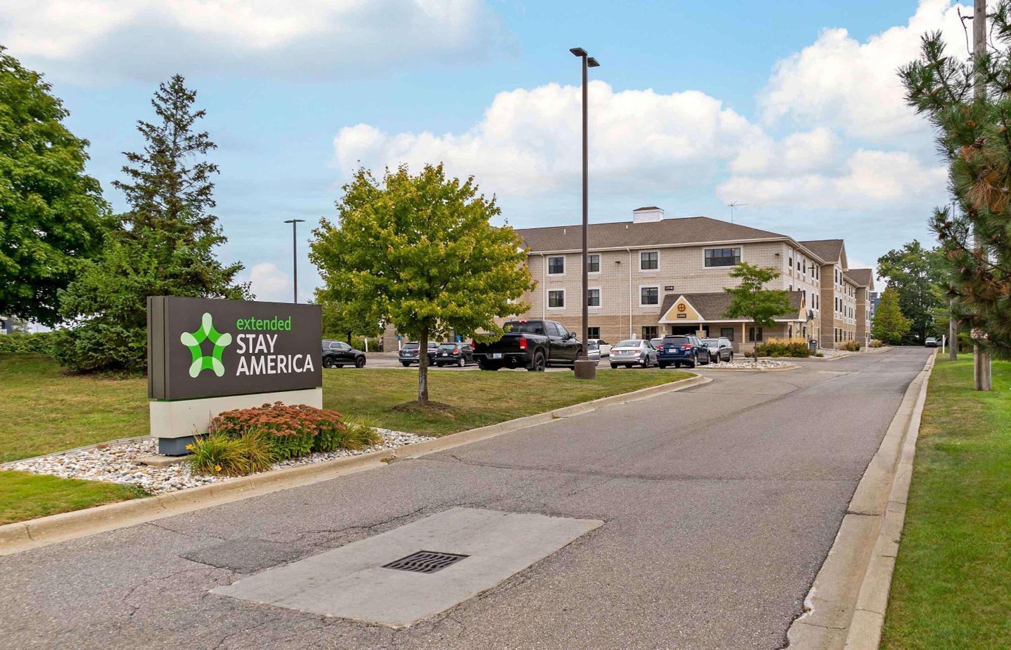 Extended Stay America Suites - Detroit - Madison Heights Exterior photo